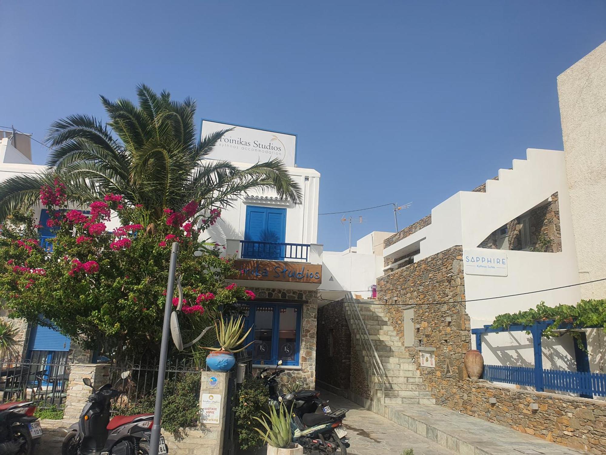 Sapphire Kythnos Suites Mérichas エクステリア 写真